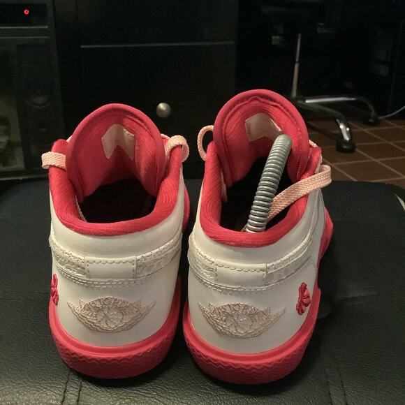 Jordan Retro v.1 GS WHITE STORM PINK size youth 5 or WMNS 6.5 - Picture 3 of 4